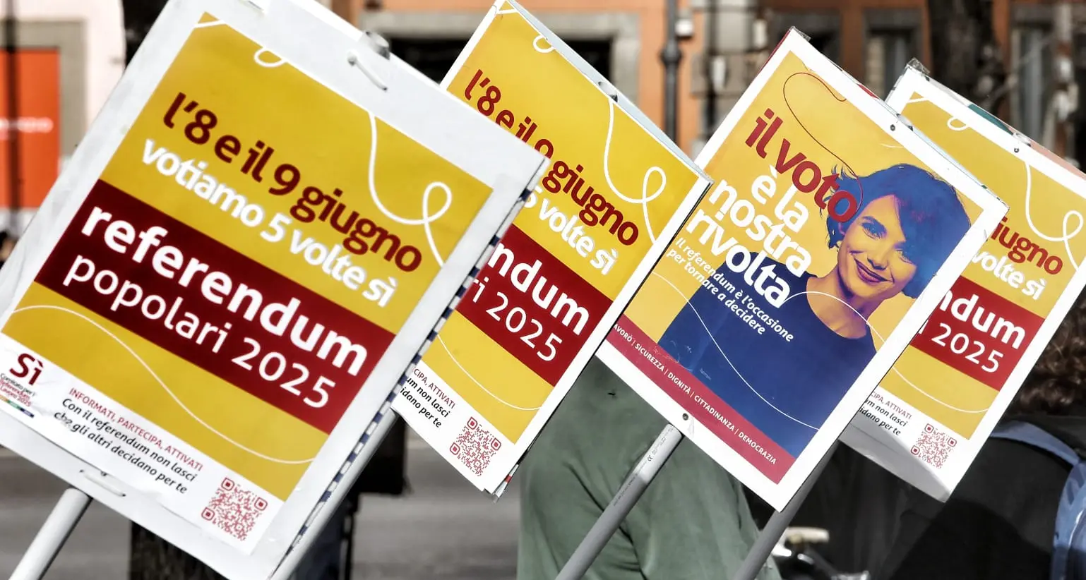 Residenti all'estero, modalità di voto per i referendum dell'8 e 9 giugno 2025